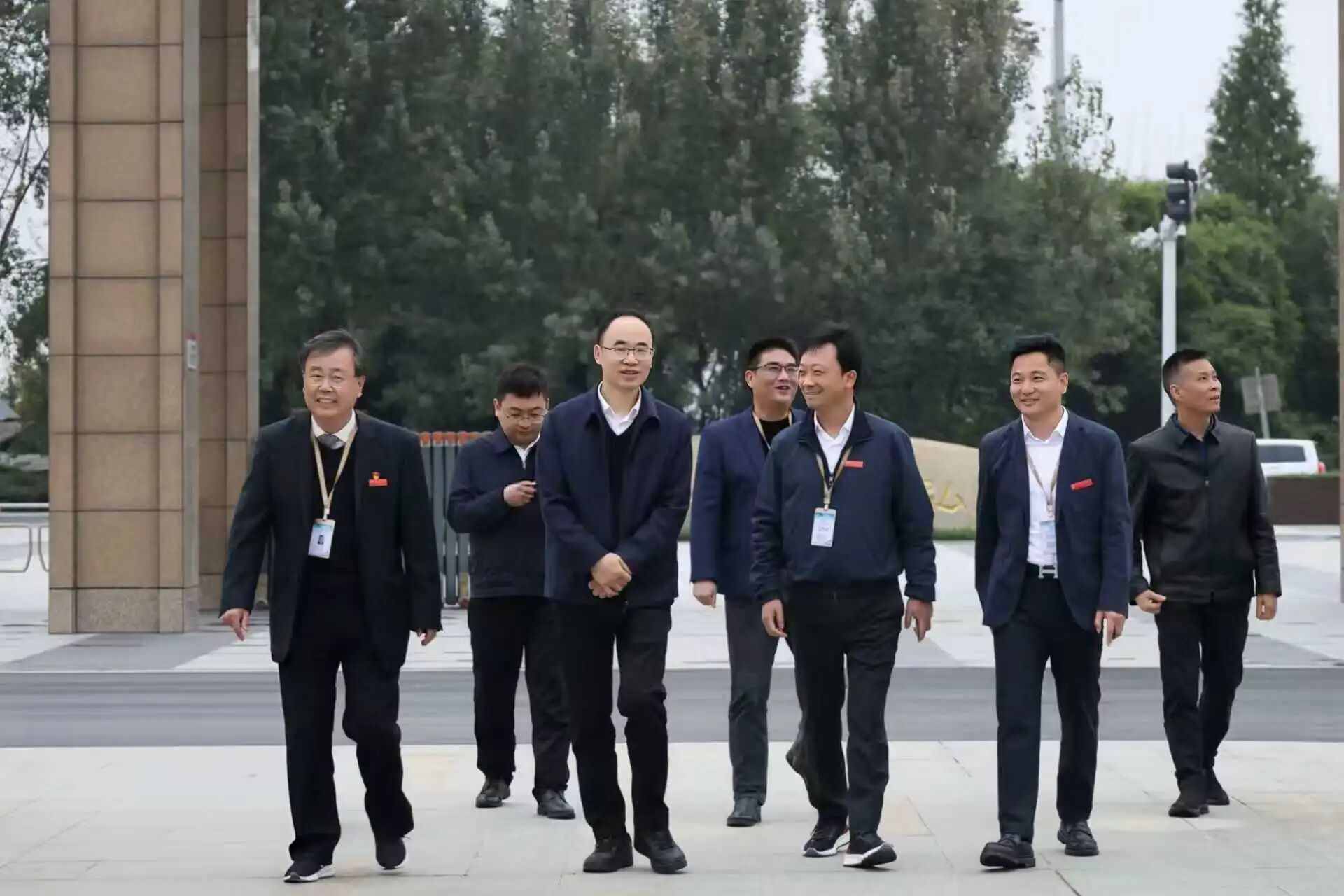 省教育厅副厅长丁念友一行莅临beat365调研指导